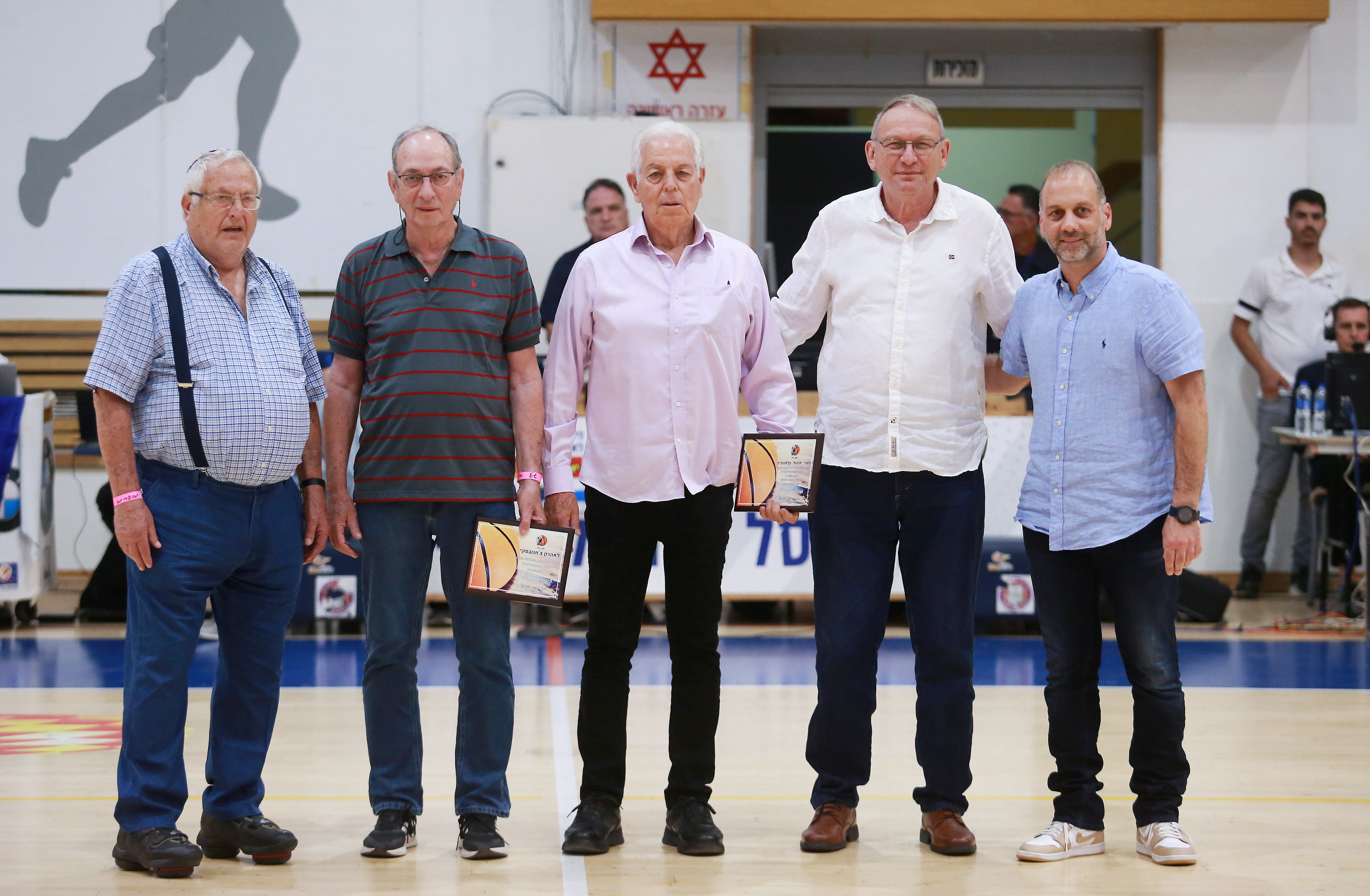 חן שניידרמן, יו"ר עירוני רמת גן (הימני ביותר)