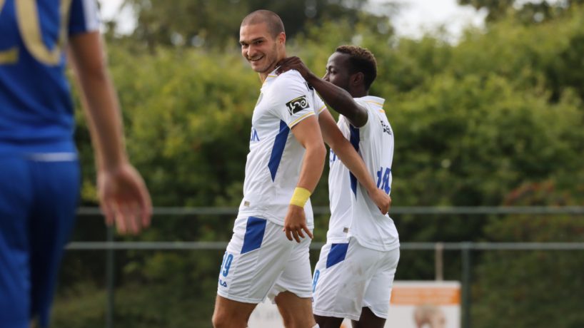 פארפה גיאגון עם ג'ורג'ה יובאנוביץ' שחקני מכבי תל אביב