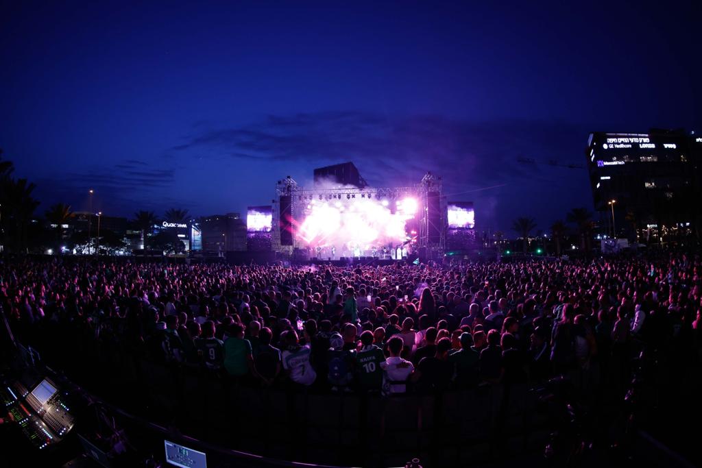 אוהדי מכבי חיפה בחגיגות האליפות