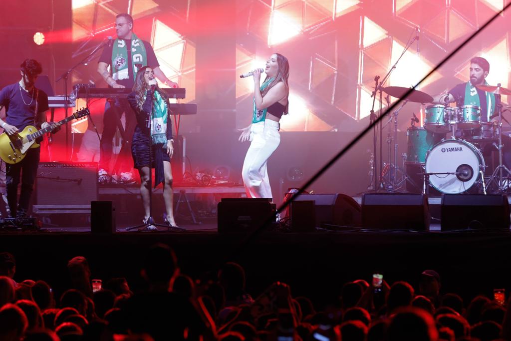 נסרין קדרי בחגיגות האליפות של מכבי חיפה