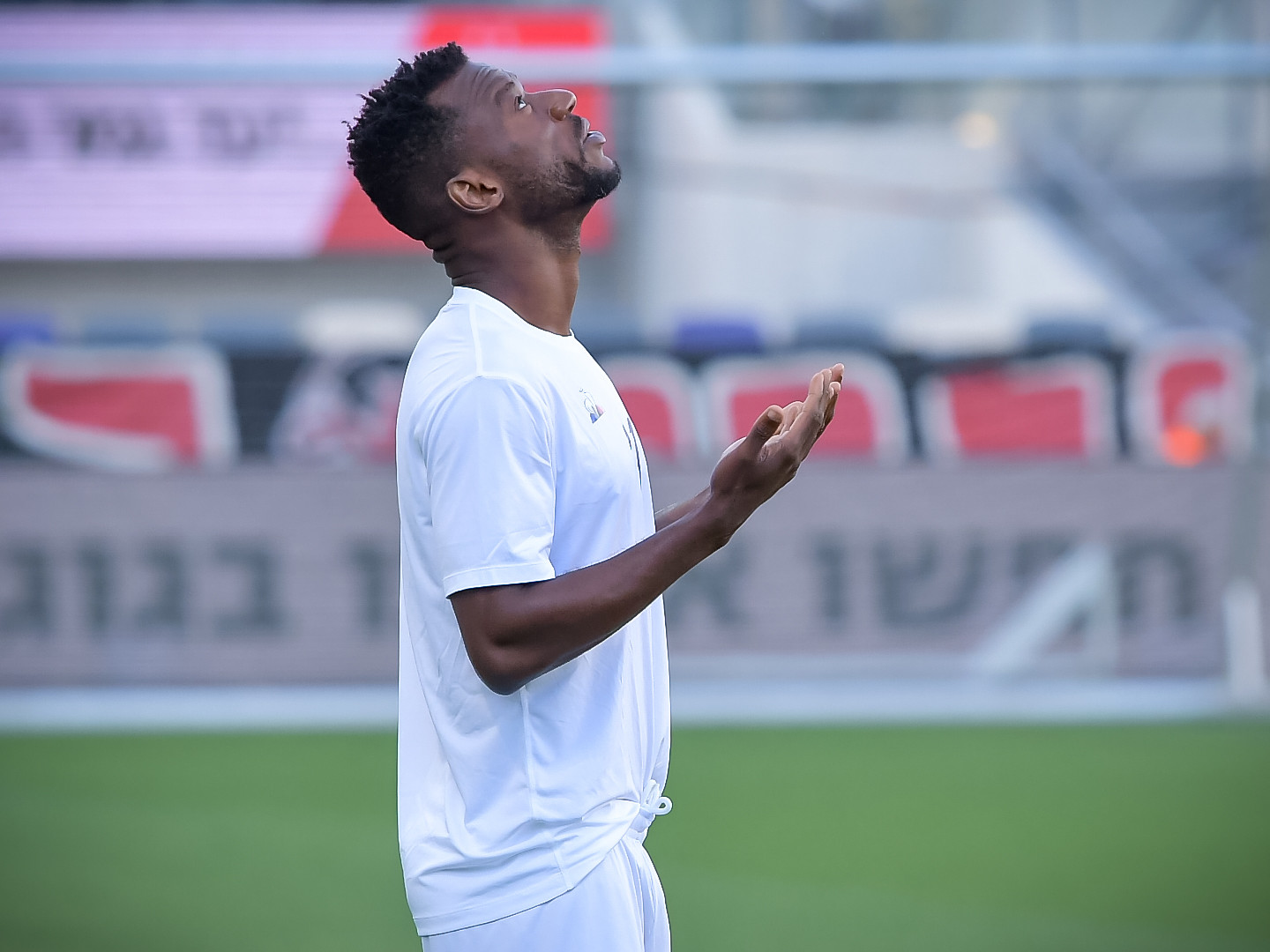 סנין סבאי שחקן עירוני קרית שמונה בחימום