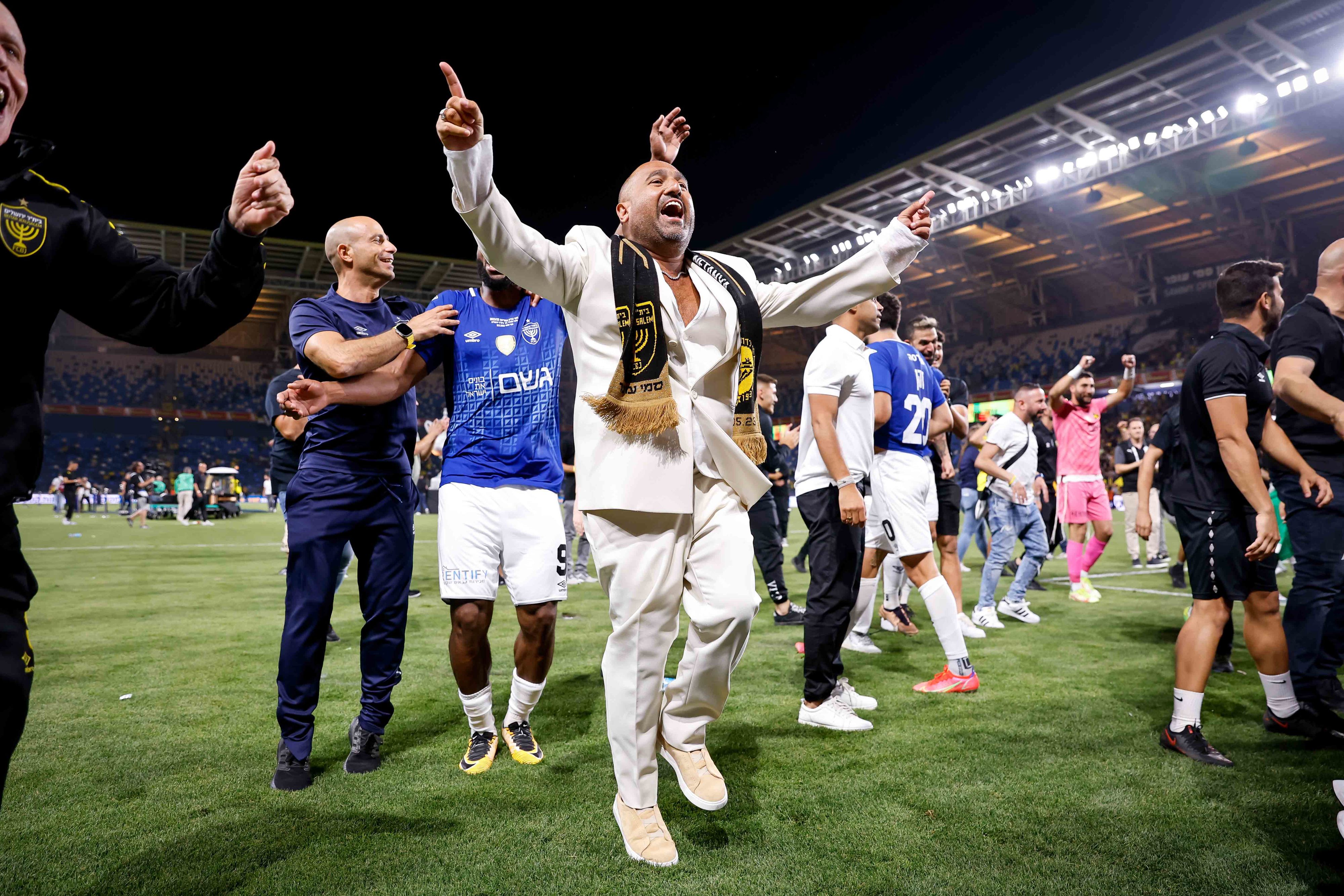 ברק אברמוב, בעלים בית"ר ירושלים חוגג