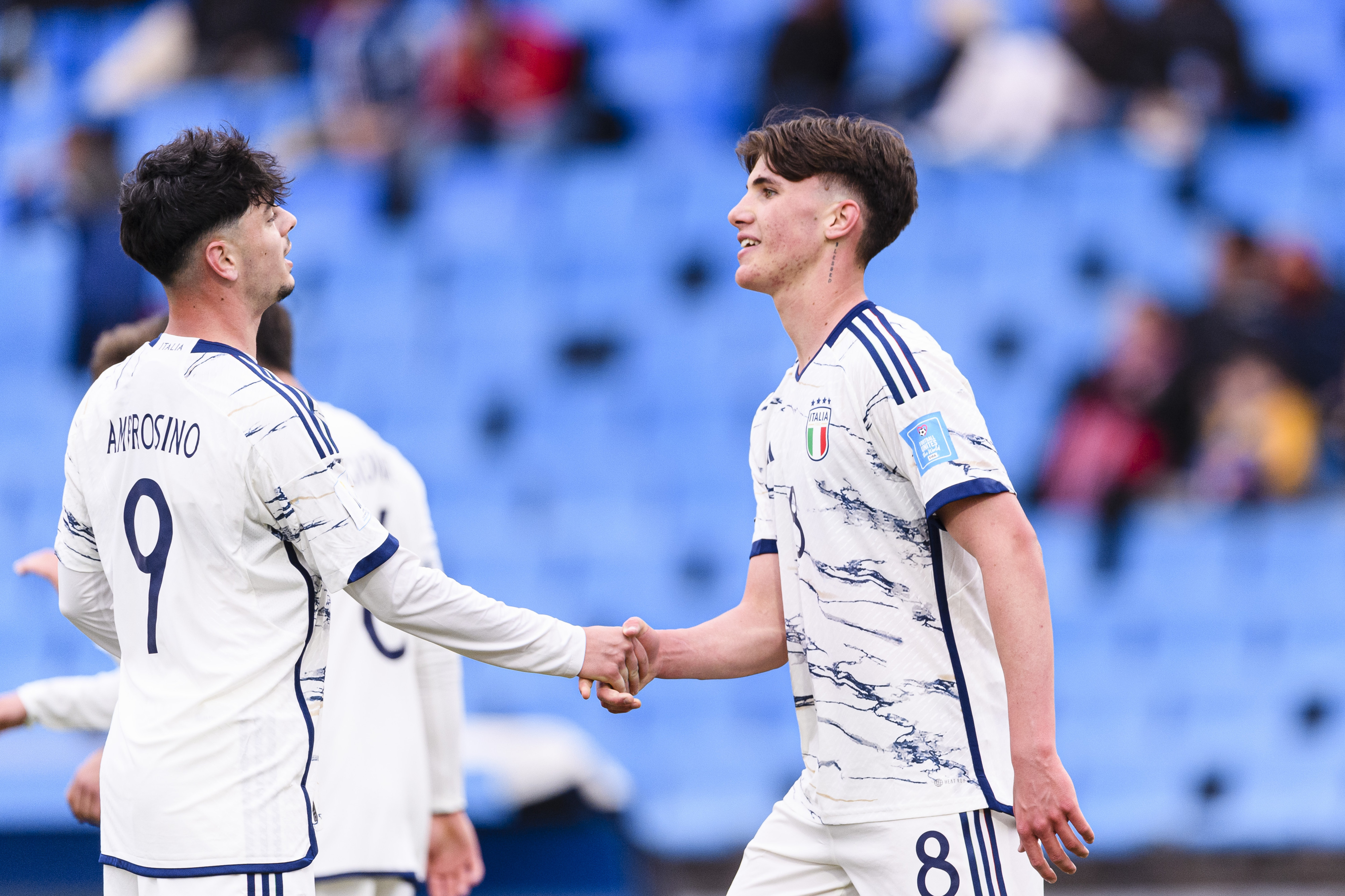 צ'זארה קסאדיי (ימין), ג'וזפה אמברוסינו, נבחרת איטליה עד גיל 20