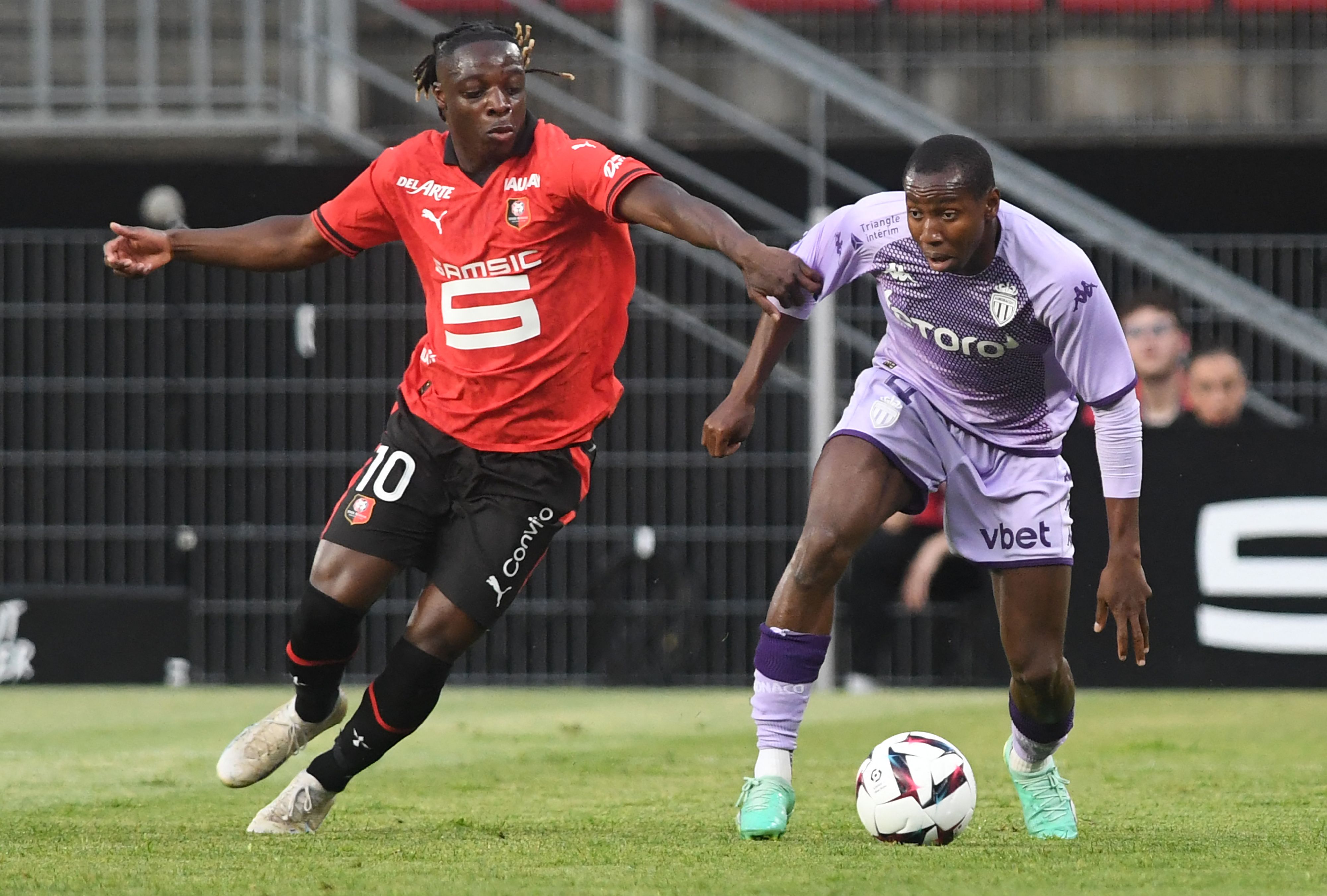 מוחמד קמארה מונאקו לצד ג'רמי דוקו ראן