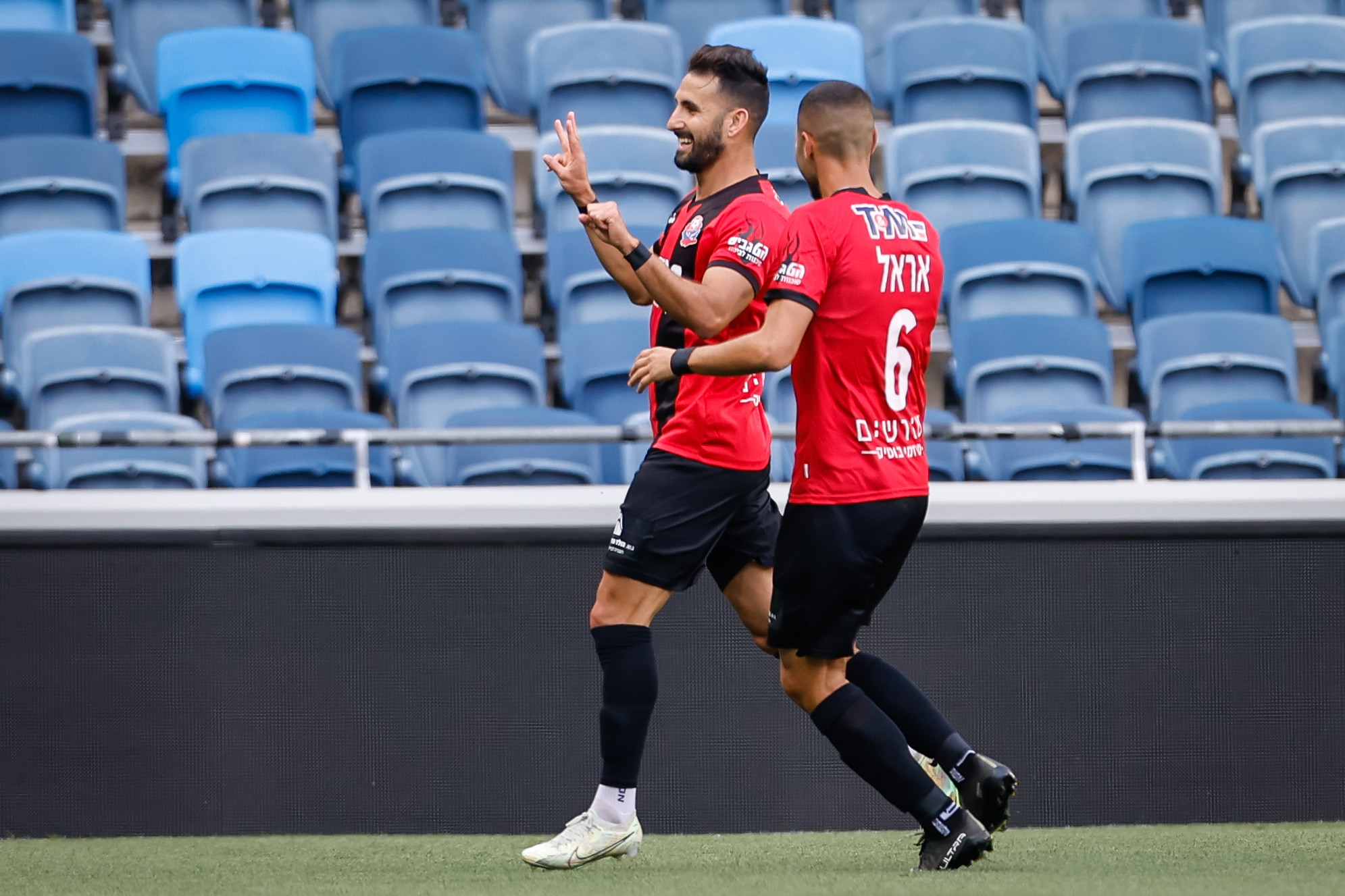 שחקן הפועל חיפה אלון תורג'מן