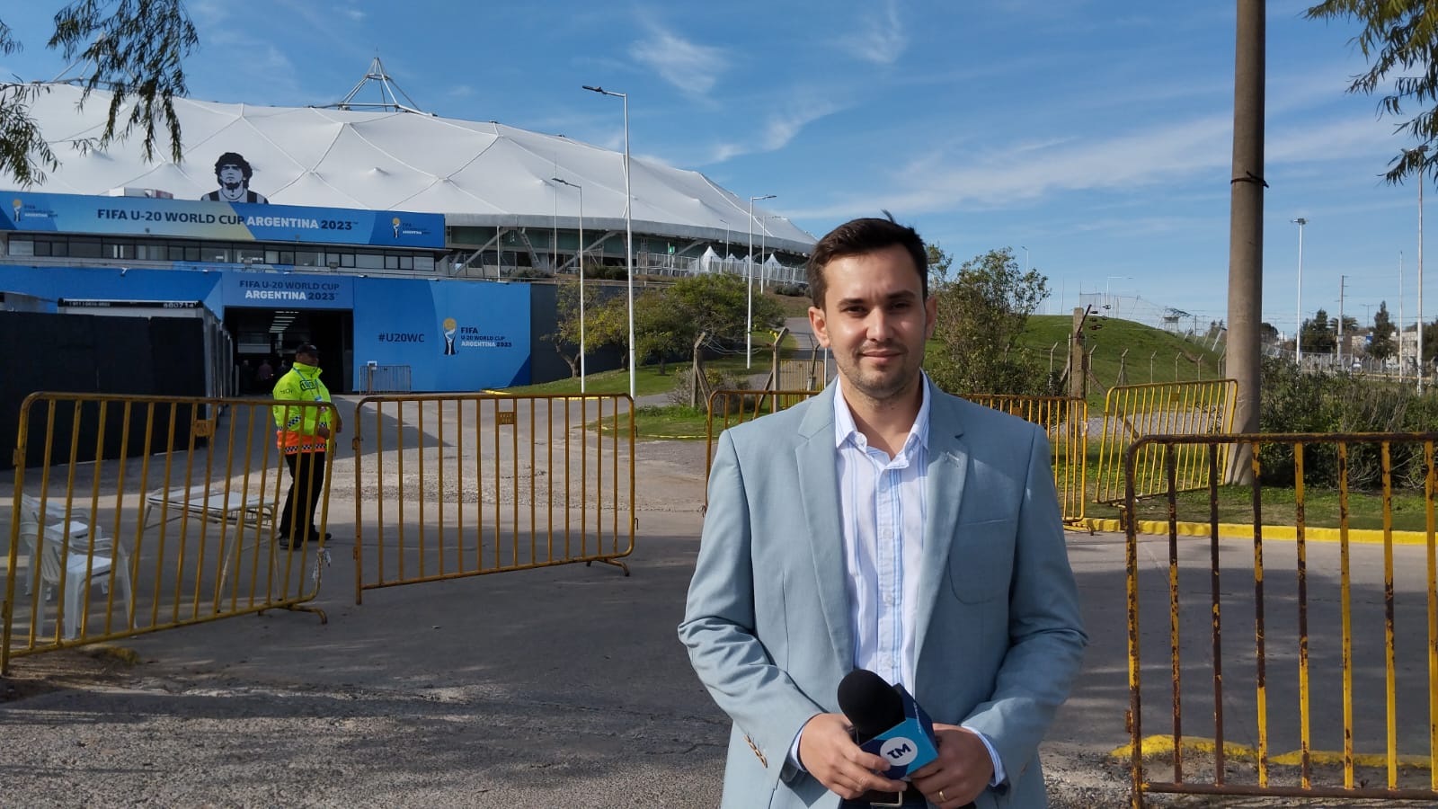 כתב ערוץ החדשות "טלמונדו" מאורגוואי, גונסאלו ברונצי