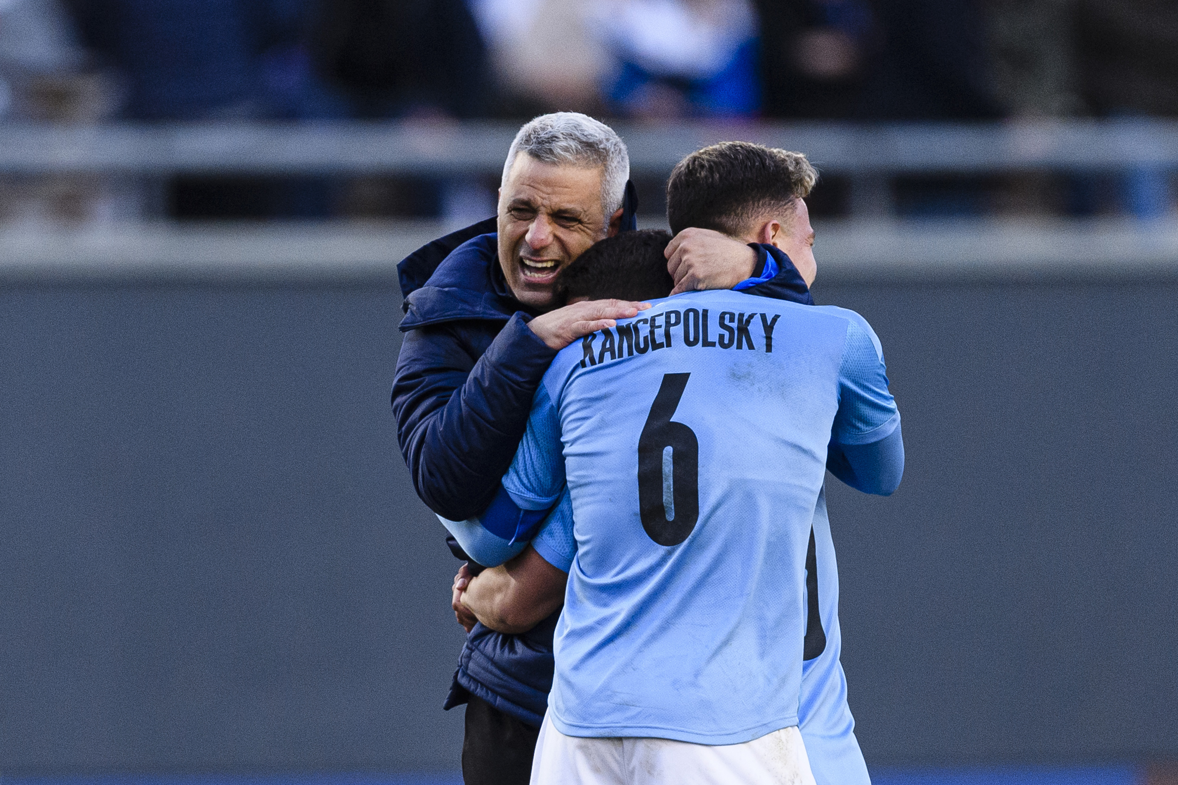 אופיר חיים, אל ים קנצופולסקי, שחקני נבחרת ישראל עד גיל 20 חוגגים מדליית ארד במונדיאליטו