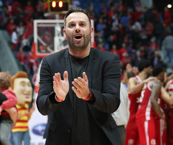 אורי אלון. מאמין בפרנקו