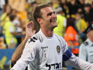 שטראובר. מתנצל שלרגע נגררתי למקום שלא הייתי צריך להיגרר