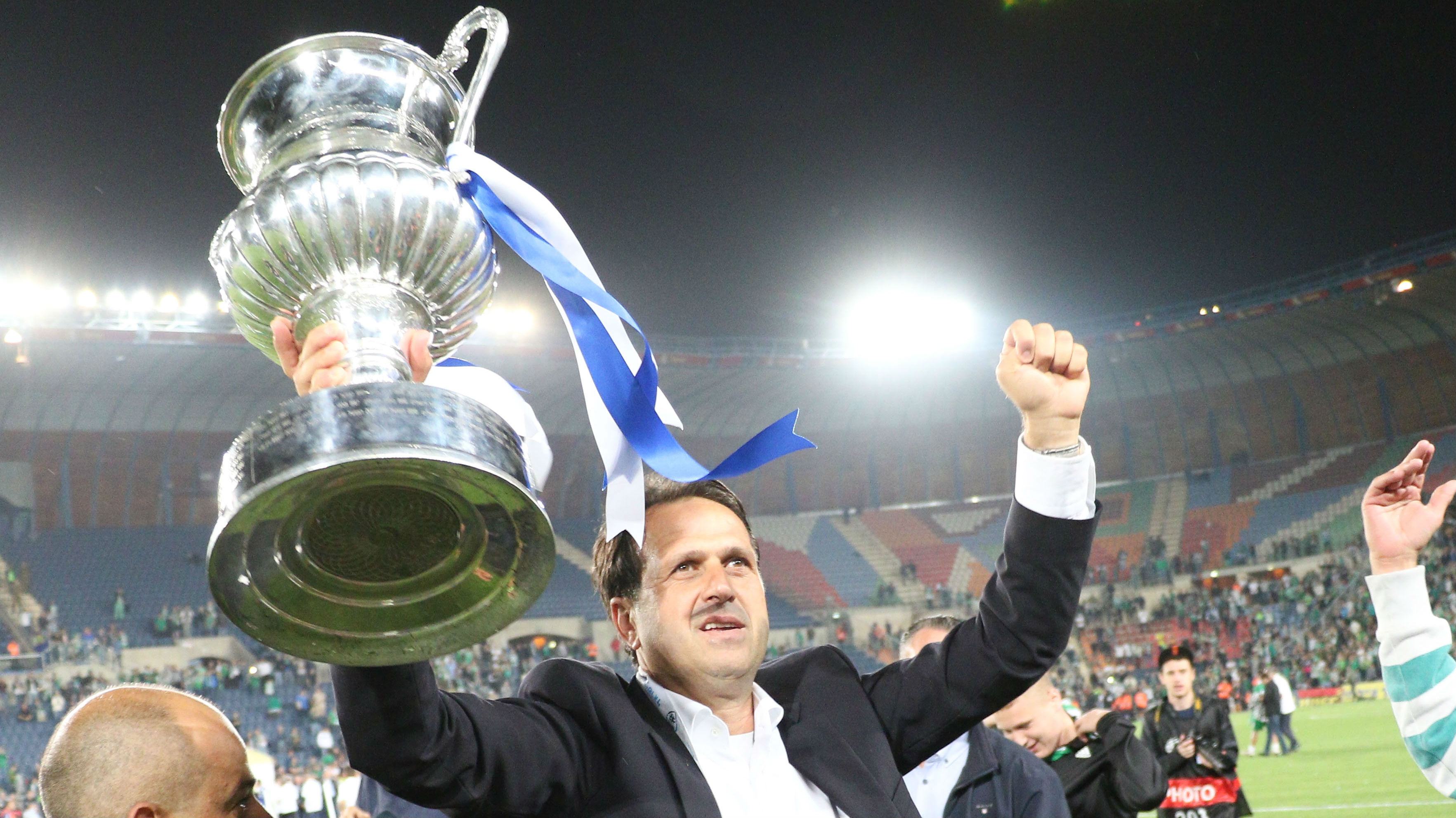 הגביע השישי של מכבי חיפה