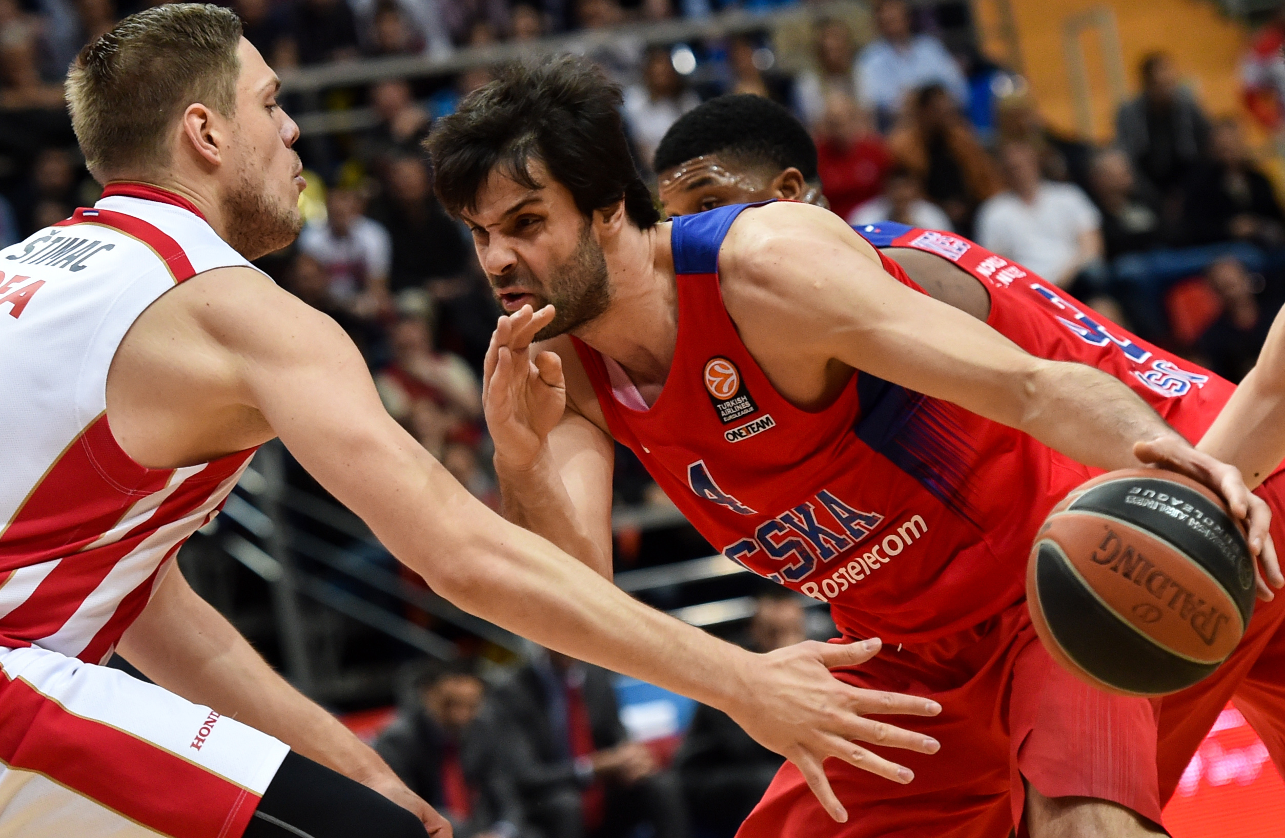 תאודוסיץ'. מחצית ראשונה מושלמת