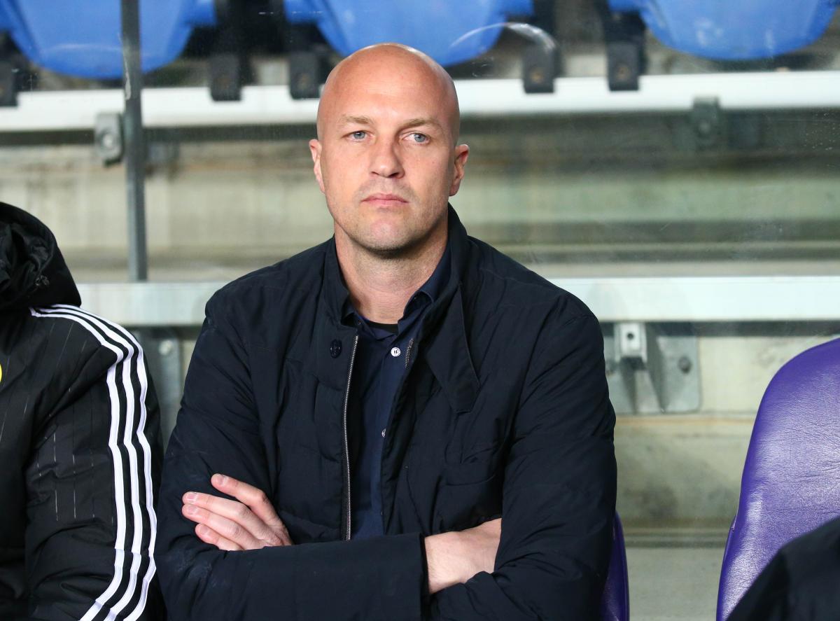 ג'ורדי קרויף. לעבור מעמדת המנג'ר למאמן זה קארמה רעה