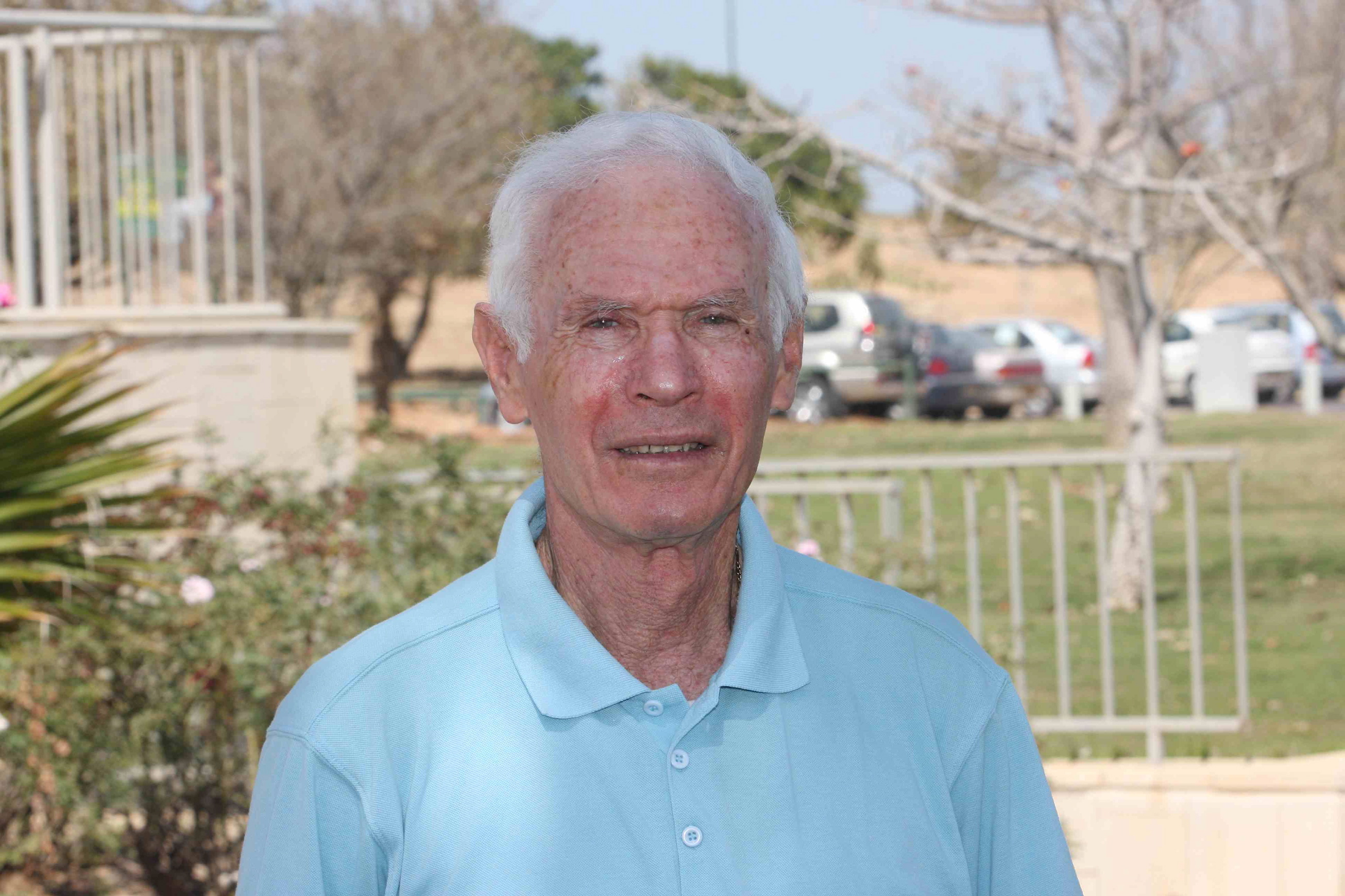 אמציה לבקוביץ'