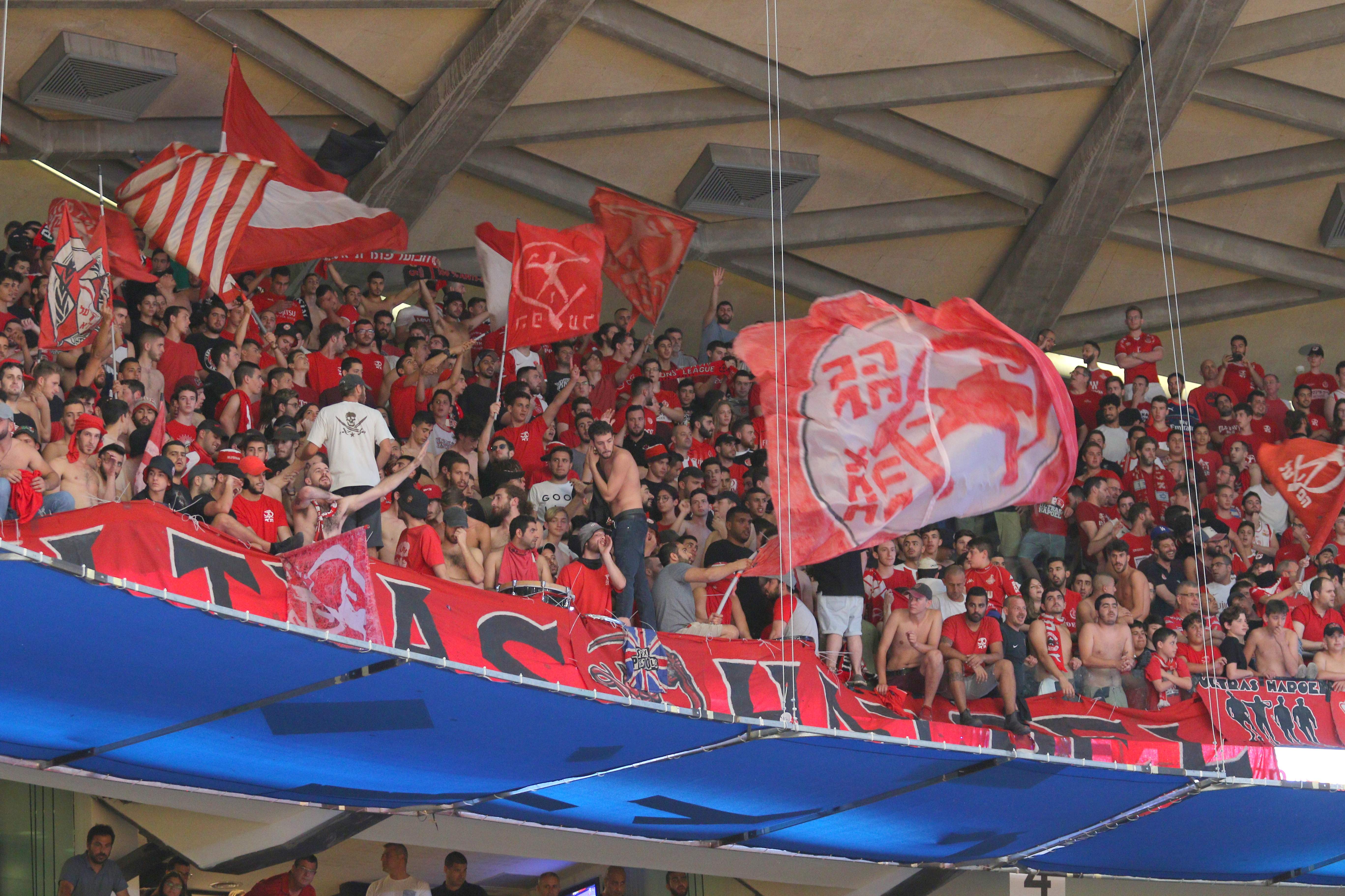 קהל הפועל תל אביב בדרבי