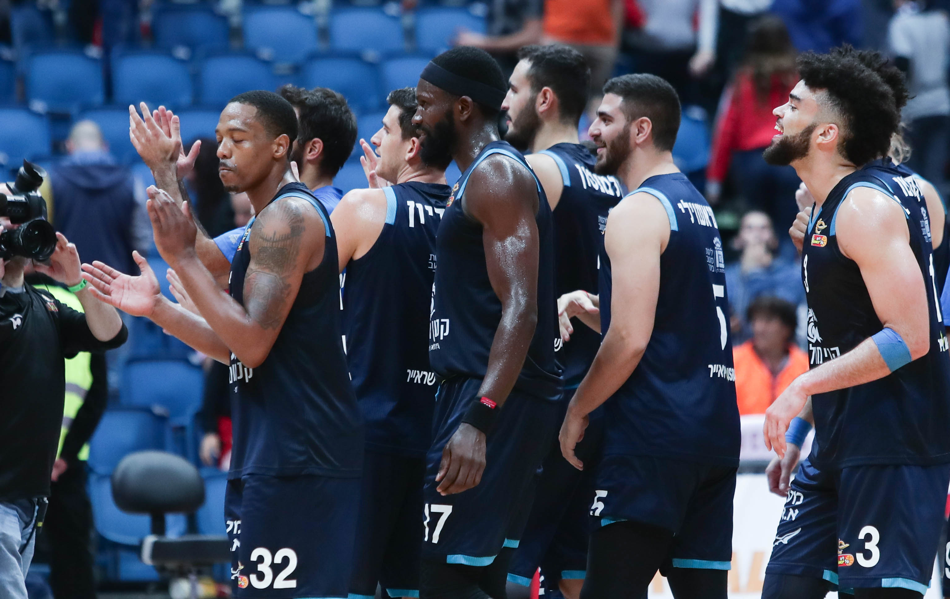 שחקני הפועל אילת