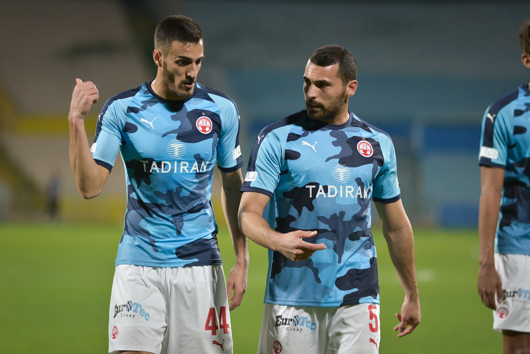 חאתם אלחמיד, שיר צדק