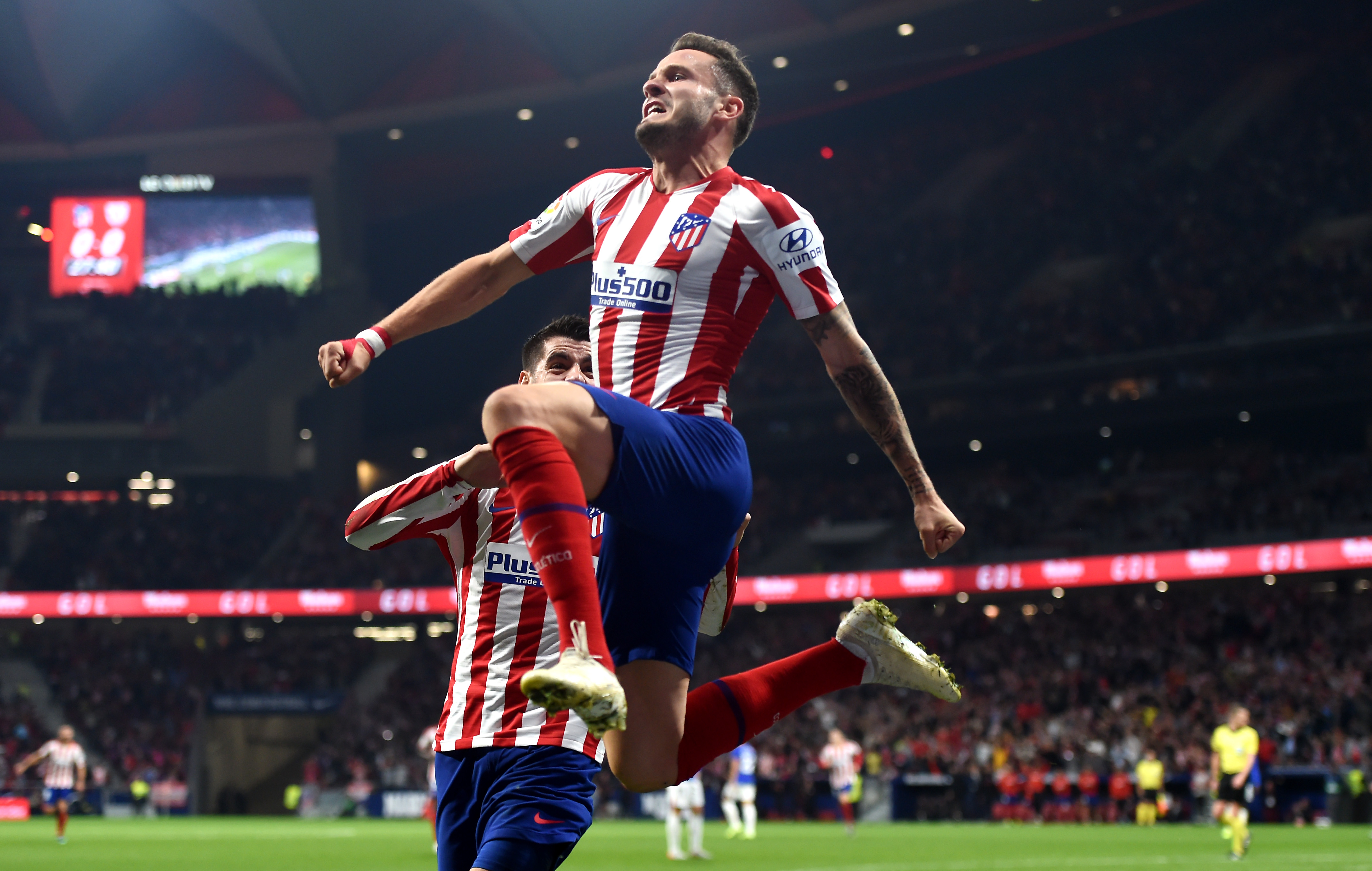 סאול ניגס חוגג