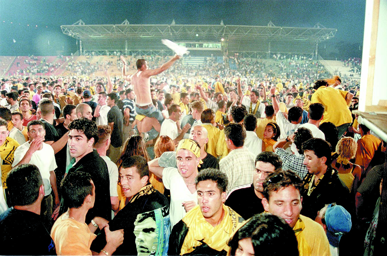 אוהדי בית"ר ירושלים אחרי משחק השרוכים