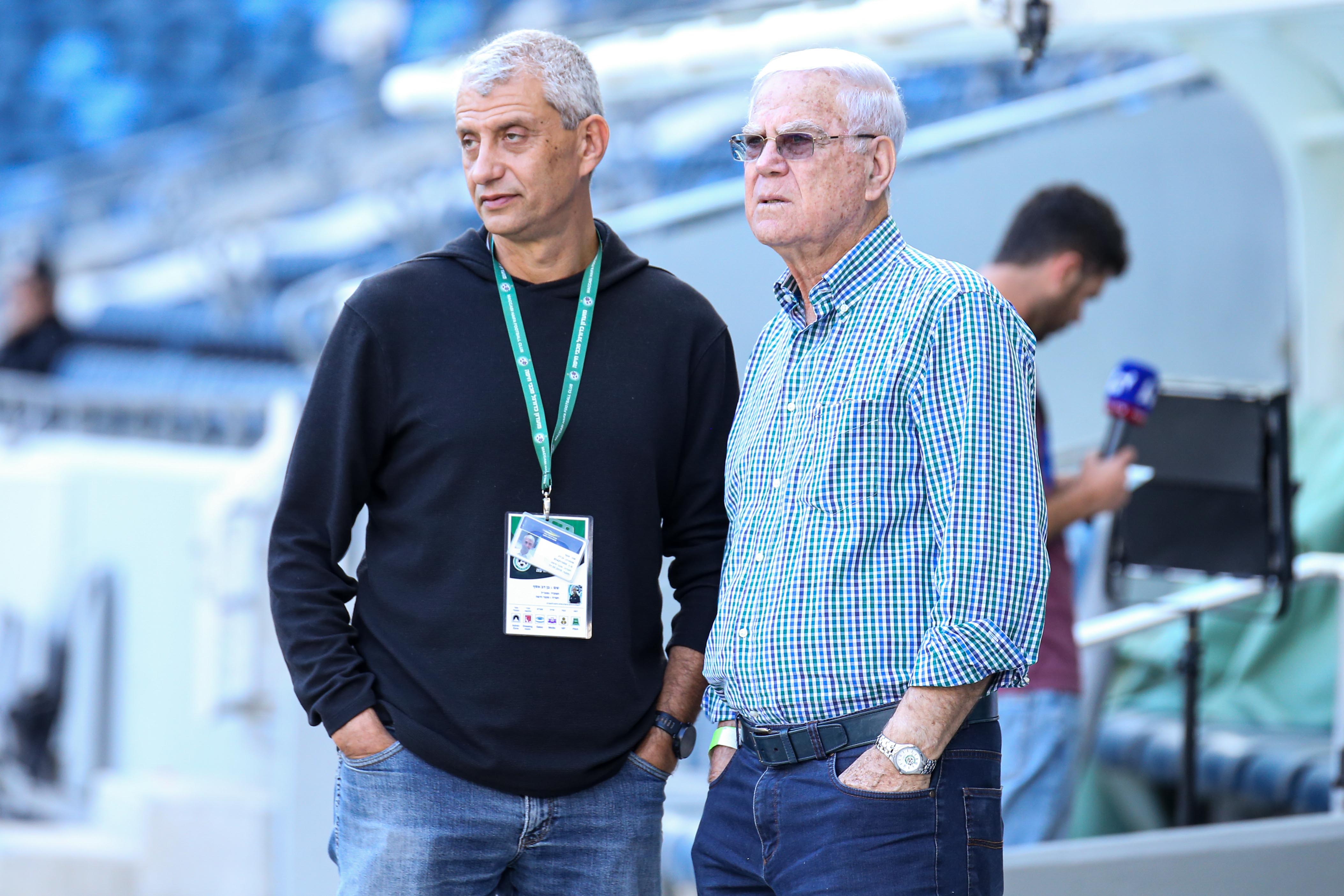 יעקב שחר, אסף בן דב. ההכנות לעונה הבאה בעיצומן. 