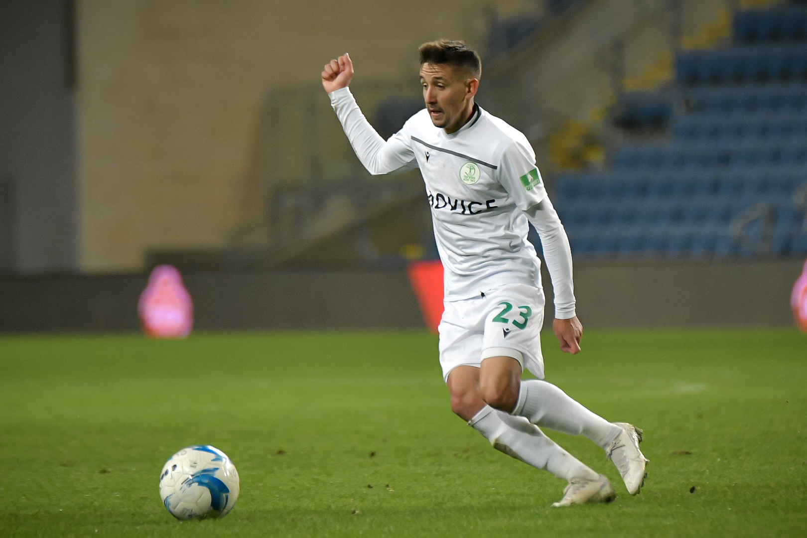 אדריאן רוצ'ט