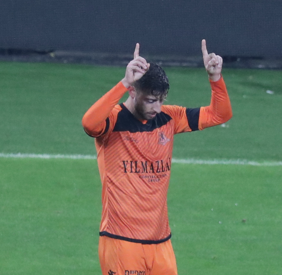 דור ג'אן חוגג