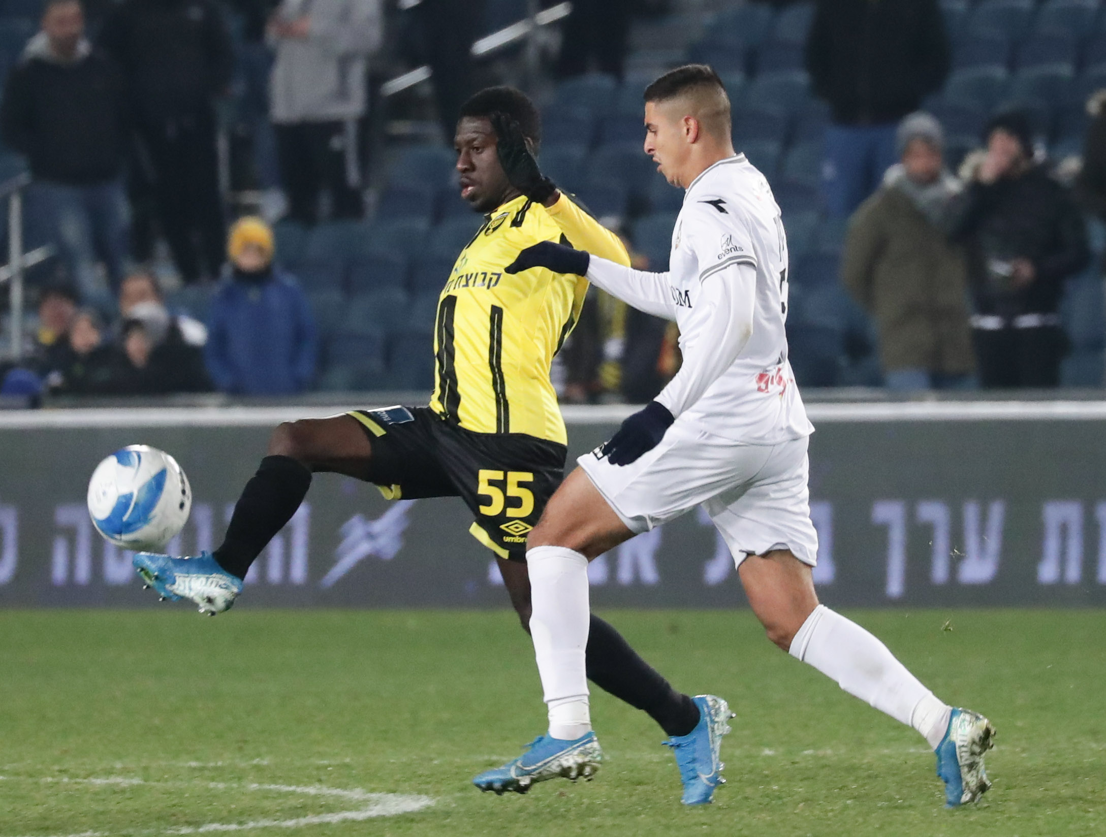 אופק ביטון שומר על עלי מוחמד