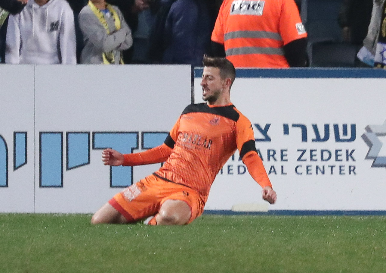 דור ג'אן חוגג