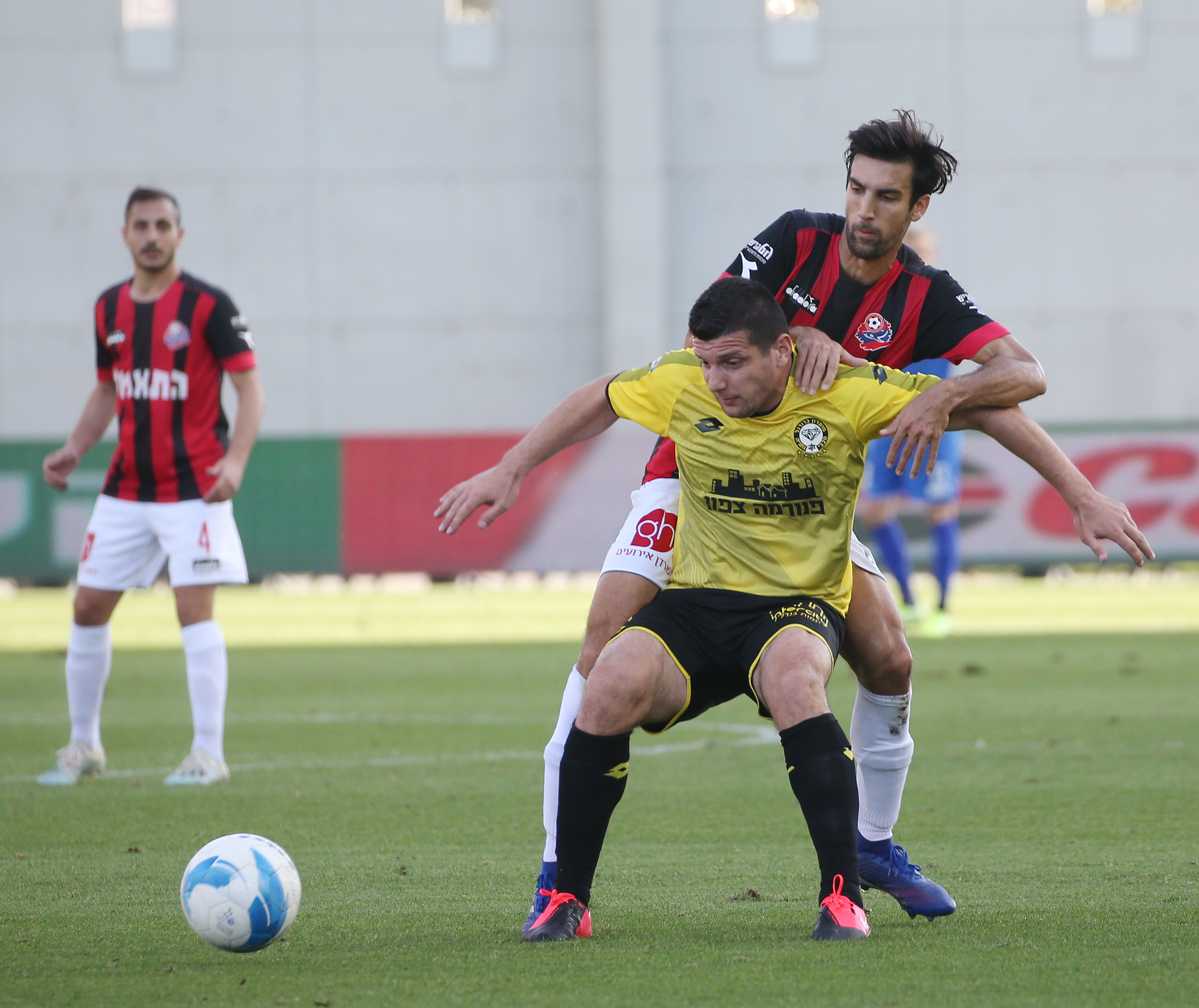 ניקולה גולאן, פאטוס בצ'יראי