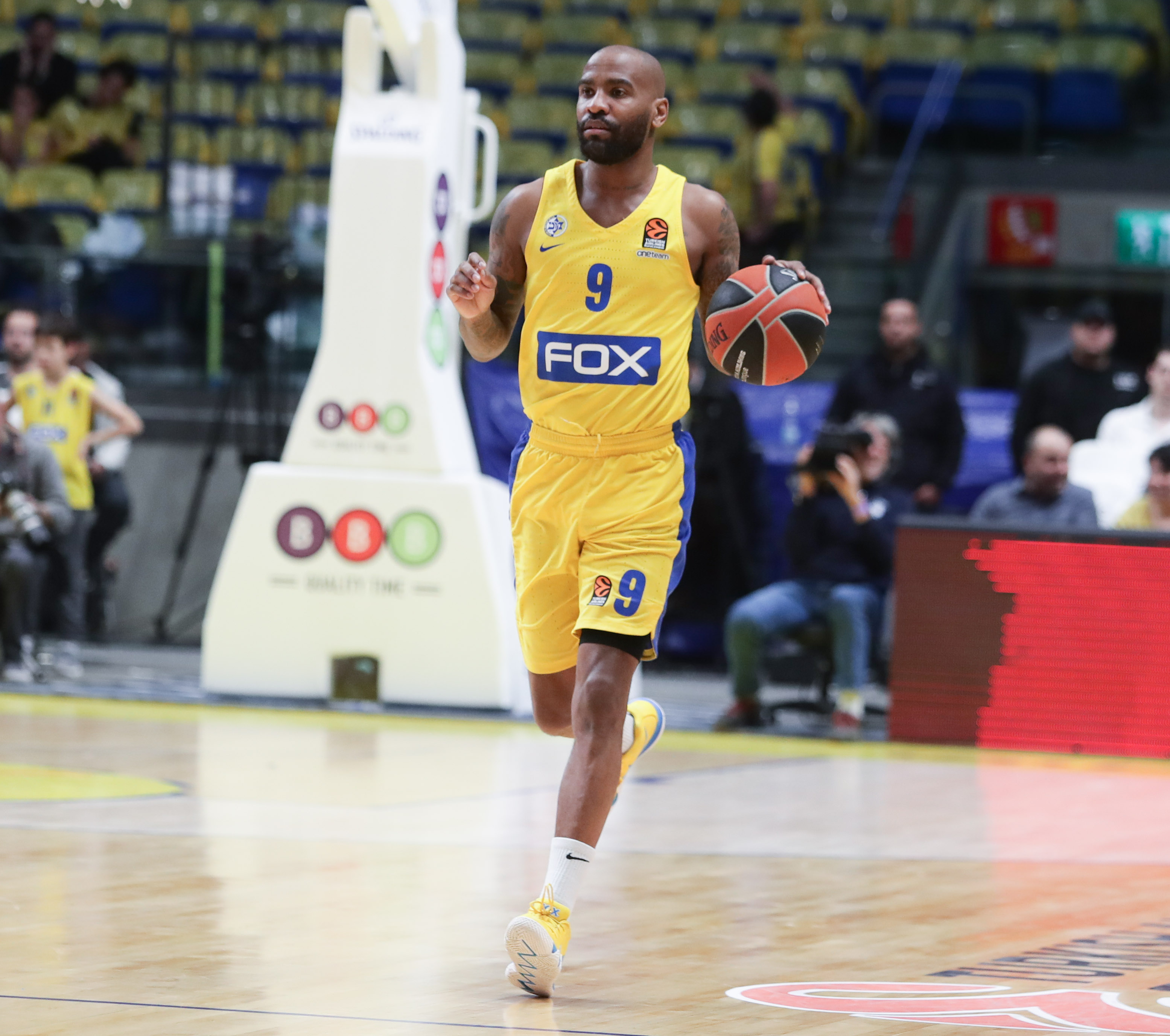 ארון ג'קסון