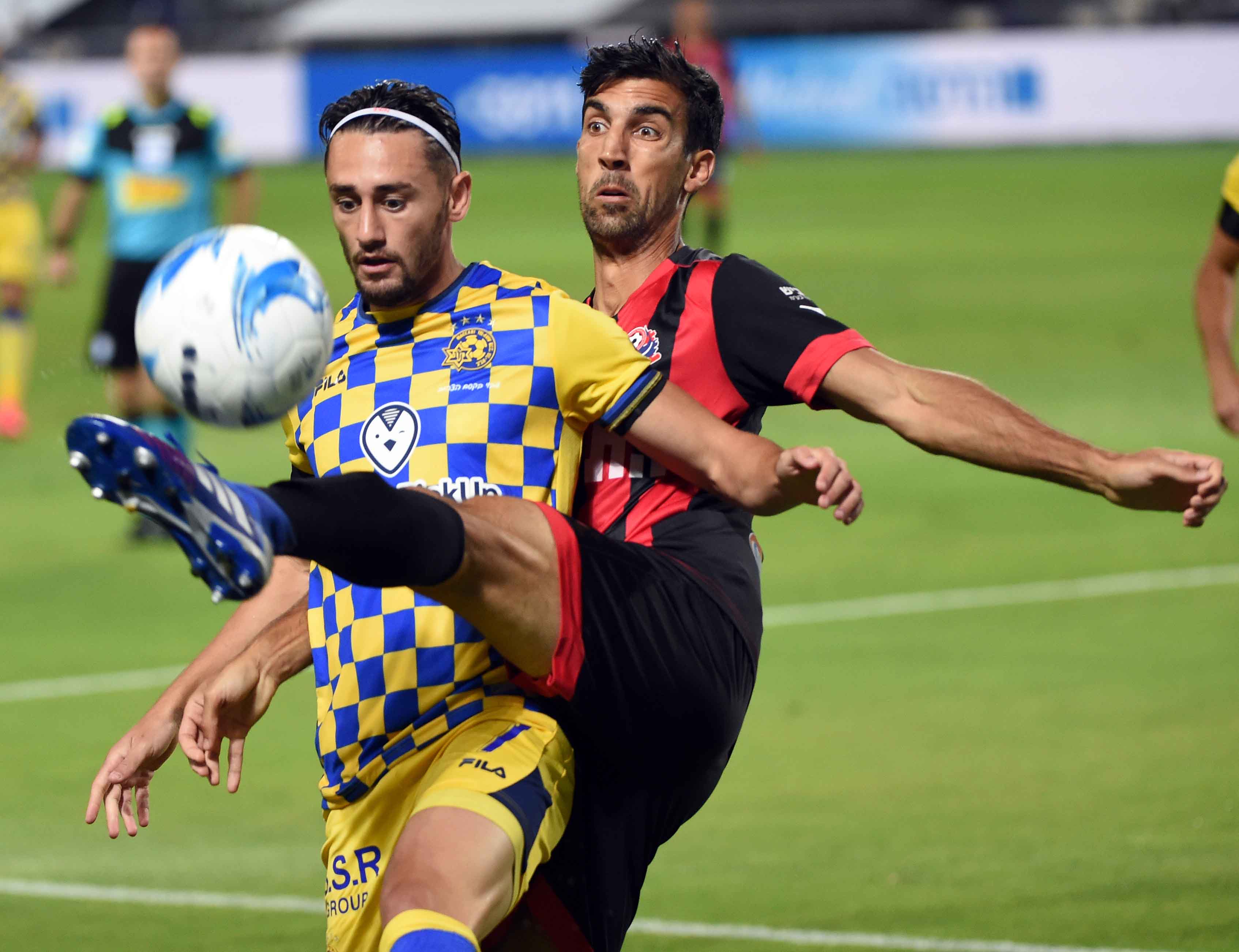 עומר אצילי, ניקולה גולאן