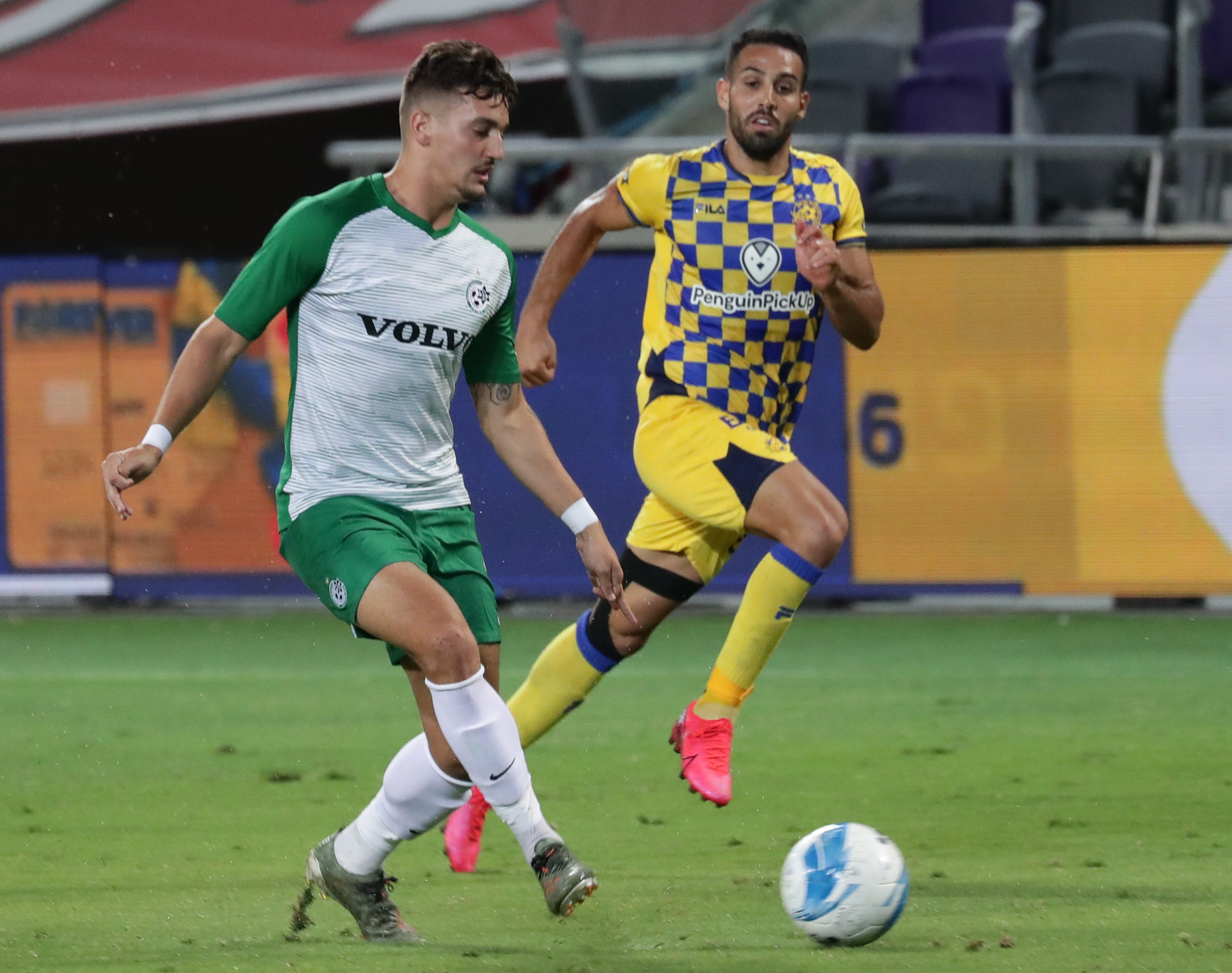 אייל גולסה, ירדן שועה