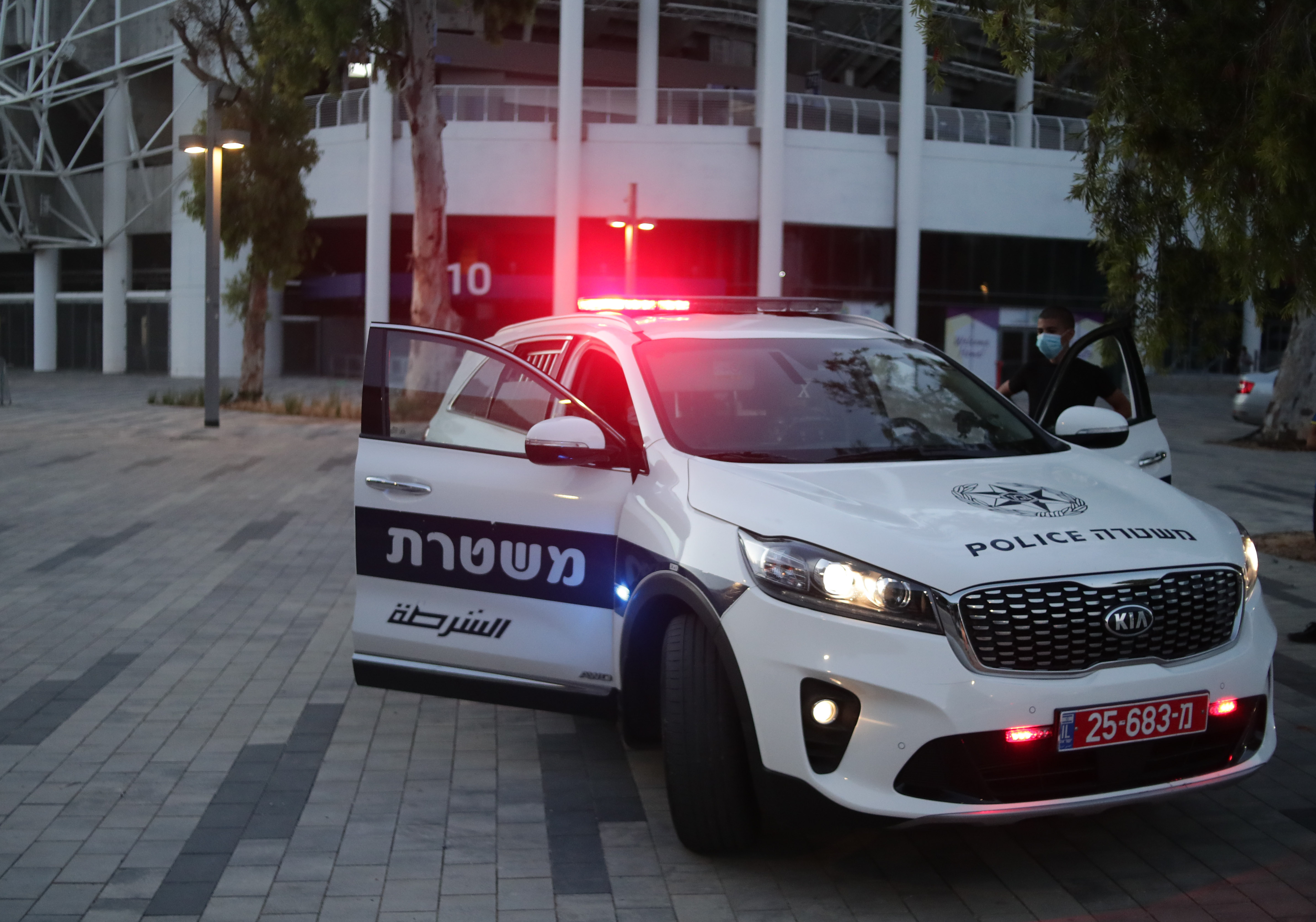 ניידת משטרה