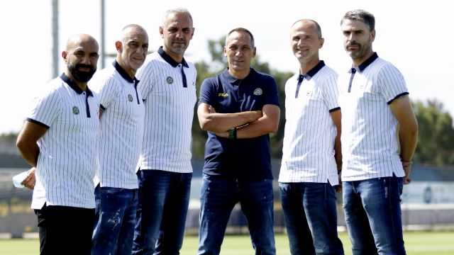 This image has an empty alt attribute; its file name is 1005412