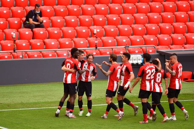 This image has an empty alt attribute; its file name is 1000563