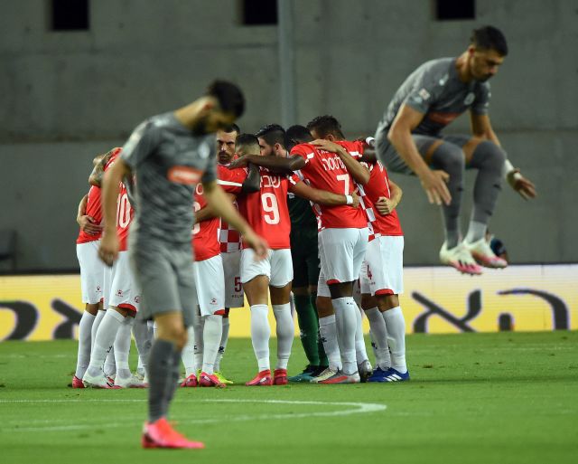 This image has an empty alt attribute; its file name is 1007139