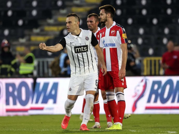 ביברס נאתכו שחקן פרטיזן בלגרד חוגג שער בדרבי מול הכוכב האדום