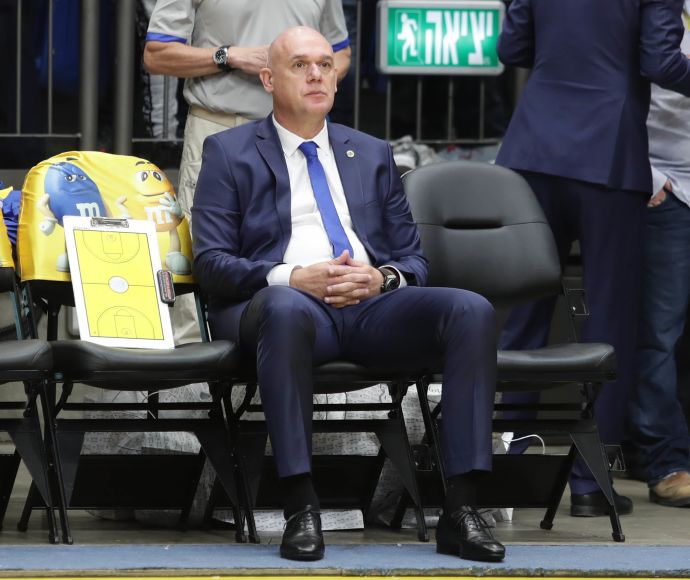 מאמן מכבי תל אביב נבן ספאחיה