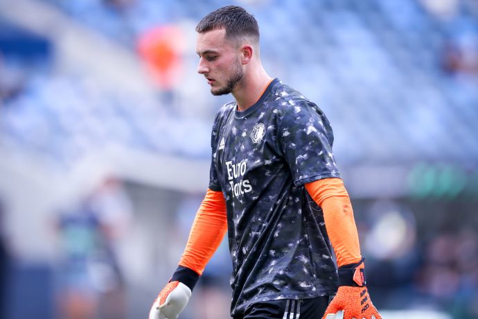 ג'וסטין ביילו שוער פיינורד בחימום