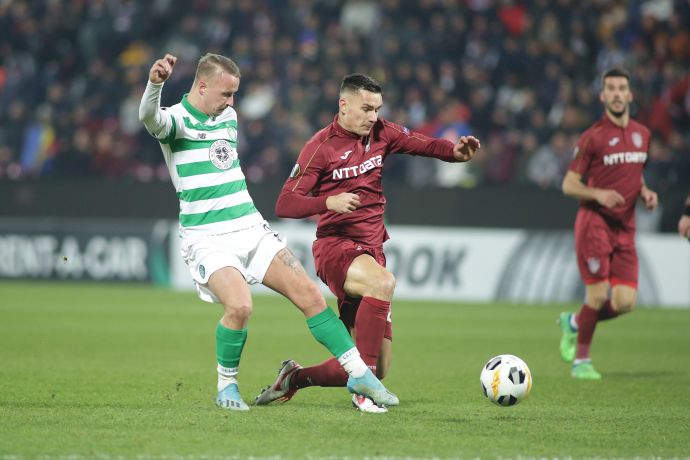 שחקן קלוז' אובידיו הובאן (מימין)