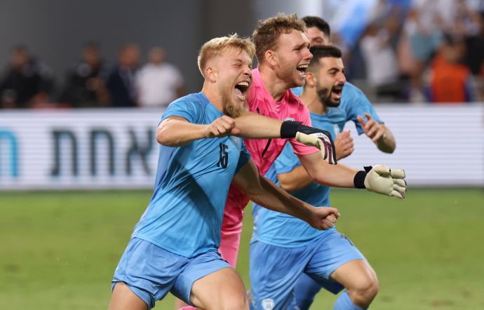 יואב הופמייסטר חוגג עם דניאל פרץ