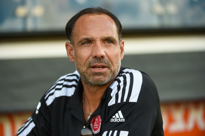 מאמן השוערים של הפועל תל אביב, ניר דוידוביץ'