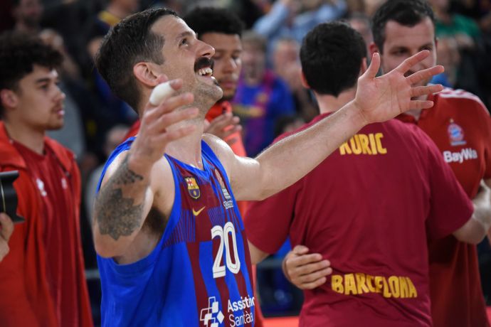 ניקו לפרוביטולה שחקן ברצלונה