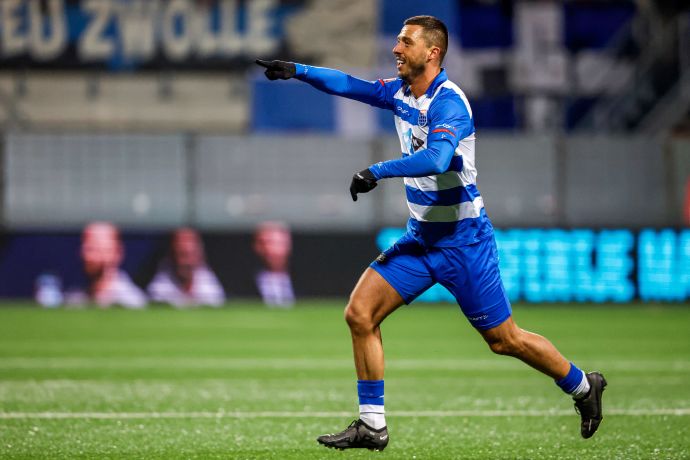 האריס מדוניאנין, שחקן זוולה