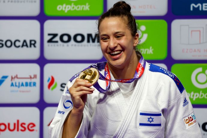 ענבר לניר ג'ודאית ישראלית עם מדליית זהב, אליפות העולם בקטאר