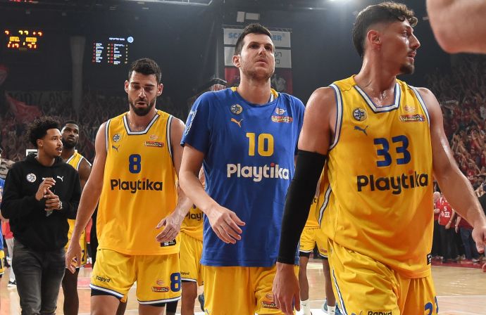 שחקני מכבי תל אביב יפתח זיו, רפי מנקו, גיא פניני