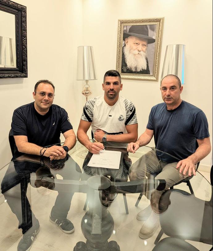 אריאל הרוש, שוער מ.ס. אשדוד