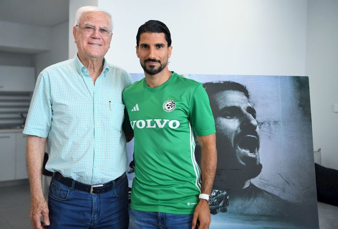 נשיא מכבי חיפה יעקב שחר עם ליאור רפאלוב