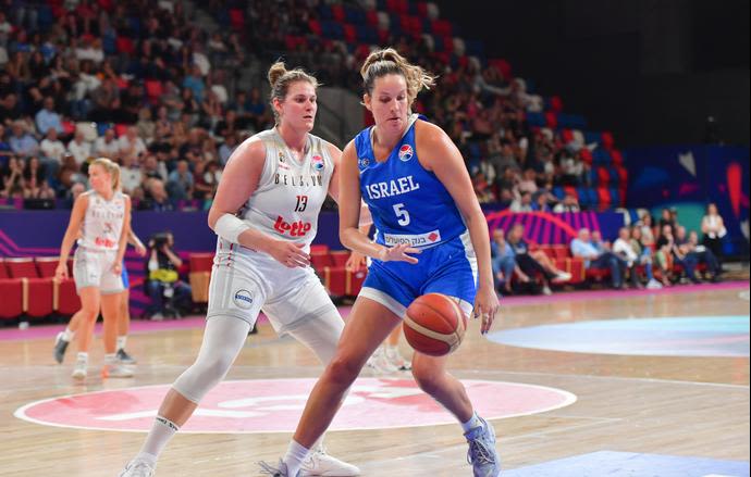 אלכס כהן, שחקנית נבחרת הנשים של ישראל