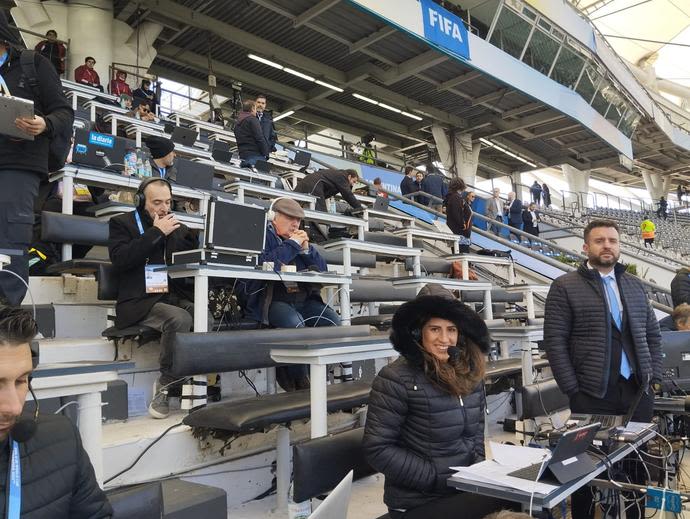 אשרת עיני עם יהונתן כהן בעמדת השידור בארגנטינה