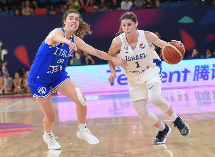 אליסה בארון, שחקנית נבחרת ישראל בכדורסל נשים